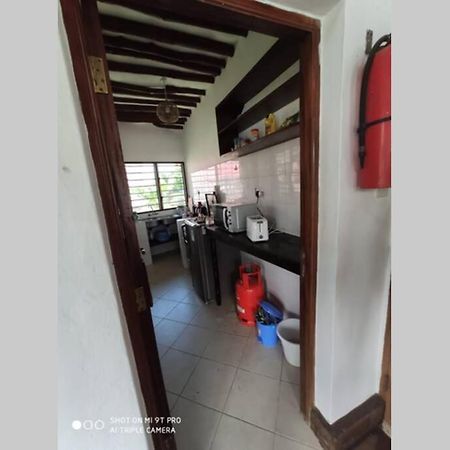 Dadida'S Pool Cottage Diani Beach Exterior foto